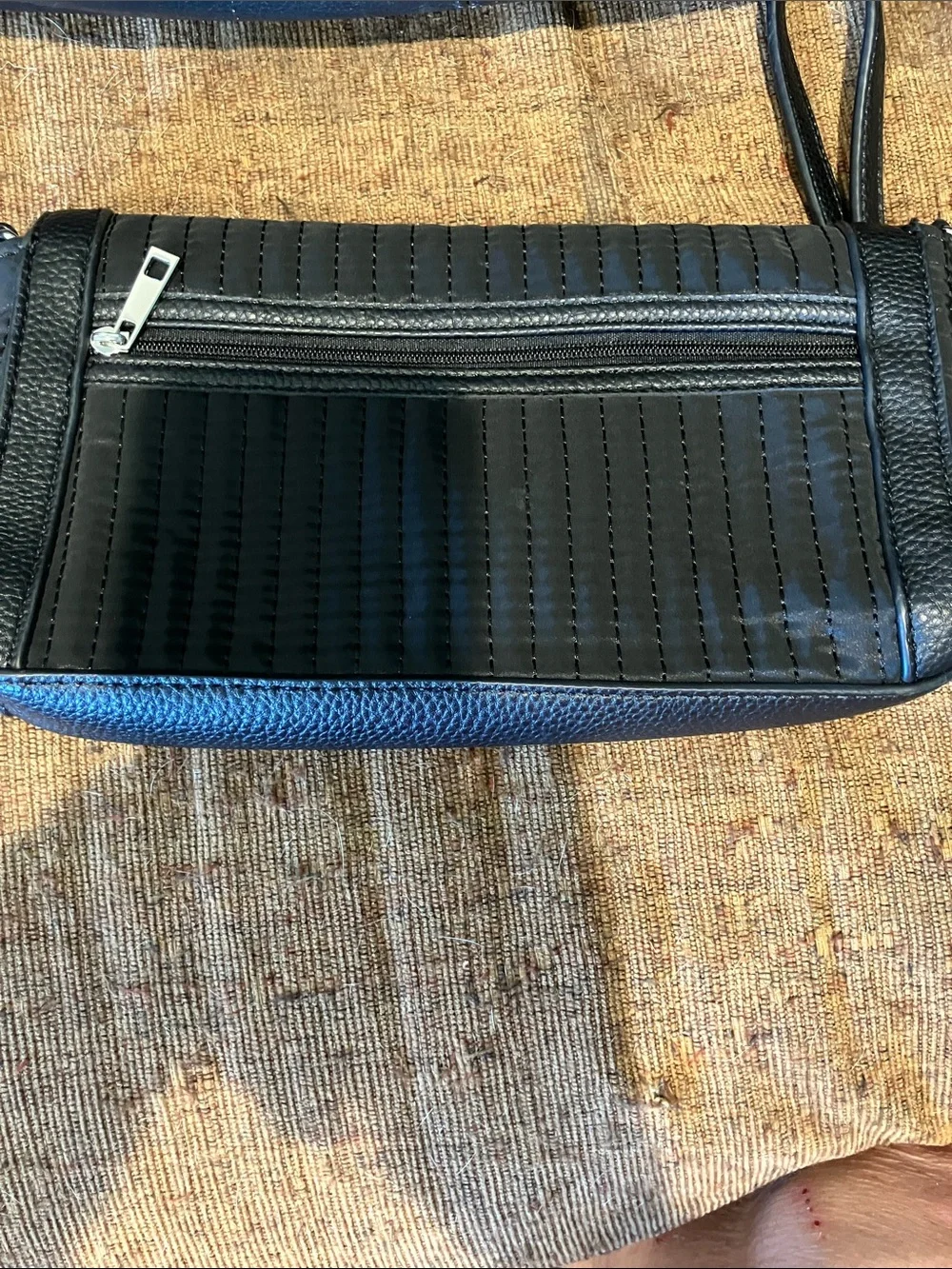 Laundry by Shelli segal Black Women's Wristlet Clutch with Lock Accent